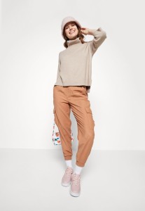 886a3cbeff2cc76a5a5ba1663f29e05f.jpg