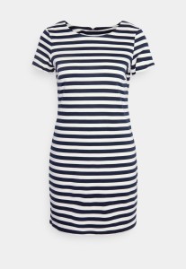 d1c3ebadb5eb3303f33d50d5ece7079b.jpg