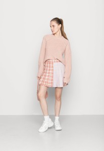 1098bee9cbbf4327d5260ba220fb1d9a.jpg