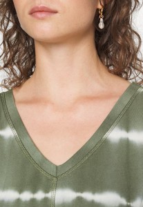10818fdf7b57b26c6cc31869a119bd91.jpg
