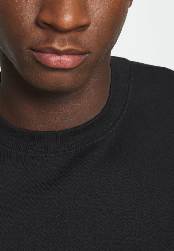 6501df6391638737bdf7464d5d9015e3.jpg