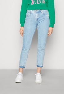 ef11bcdc6c13d6ef81081a58a558aba6.jpg