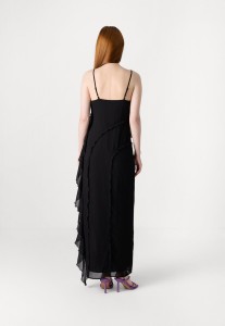 edf9ef210a67012c0f5de4cef81173ab.jpg