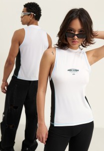 bbf5eb10603ce426b9c6182ee4a7bd51.jpg