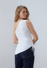 956a78bb51fee97e71f1a5d6c42fa566.jpg
