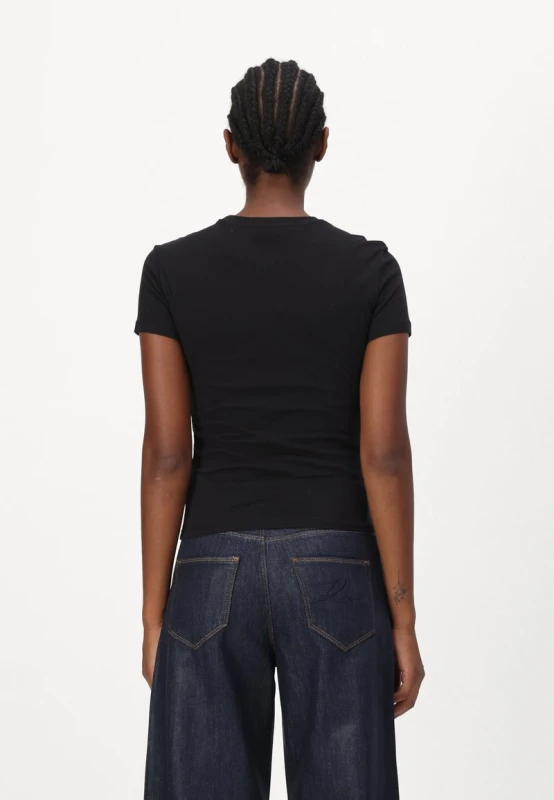 15722b10e9ede78f1db213ce9f11ef0c.jpg