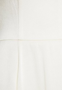 23597408_8.jpg