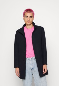 c51f424dd7cd50541a09a0e810f59bb0.jpg