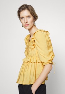a85db8fd4d32698a6e75ef2144660645.jpg