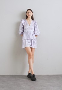 d26cb0f4fe735e46b366a87af75c6723.jpg