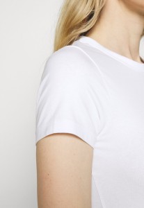 2c81d9d775c322f4c1faeaac768eb7df.jpg