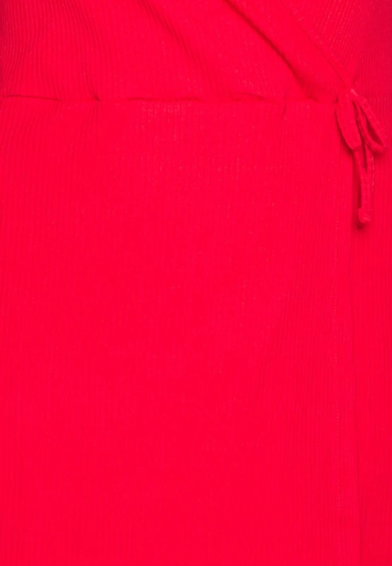f553183f83bc723aca78824967cb14c7.jpg