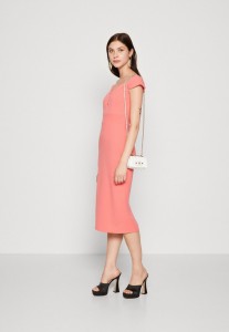 5b0ae653a3ff967ca80f320a99a1d854.jpg