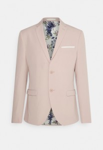e625efb38b977e65e7babd2526a24f4e.jpg