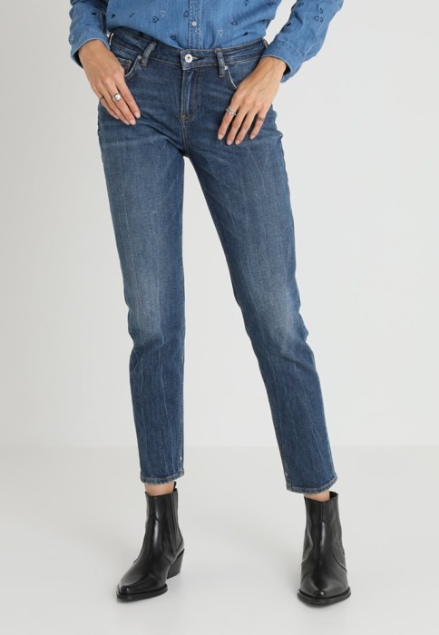 f9a58188fefad0cc46ea7cea22e07d7d.jpg