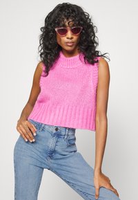 1d0733bd8c3bfa9fce0491e4f9893a99.jpg