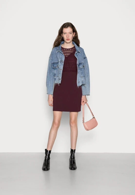 a9063a6bcb612403c8e5d75c38f75277.jpg