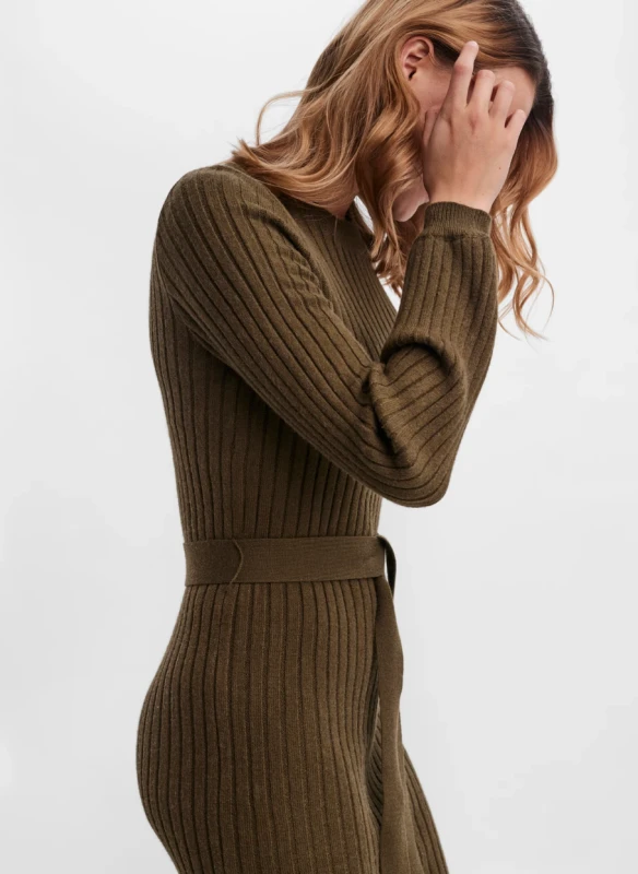 a9ffd77b04dafa9fcc9812546ece4f30.png