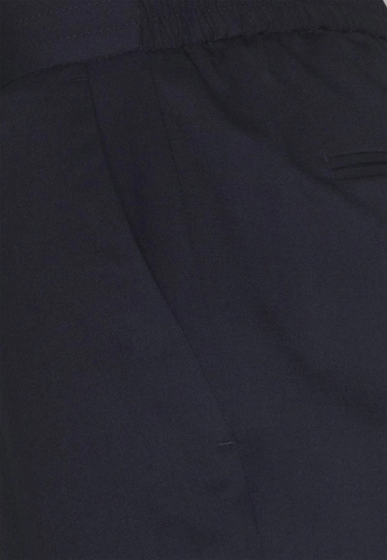 23180092_5.jpg