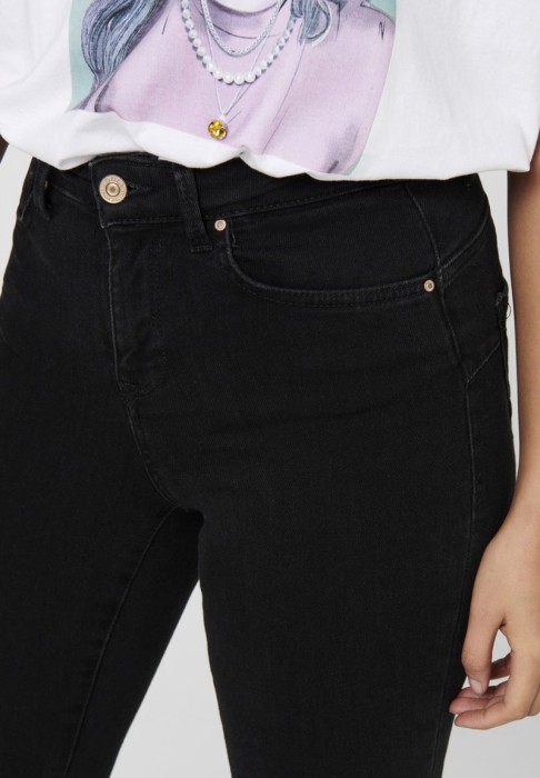 50788593d1f44fed63aafb6a913f598a.jpg