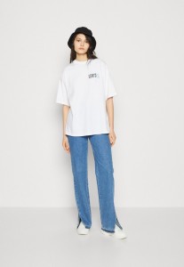 6c6d20c84b2e298a75b8ba14243de76c.jpg