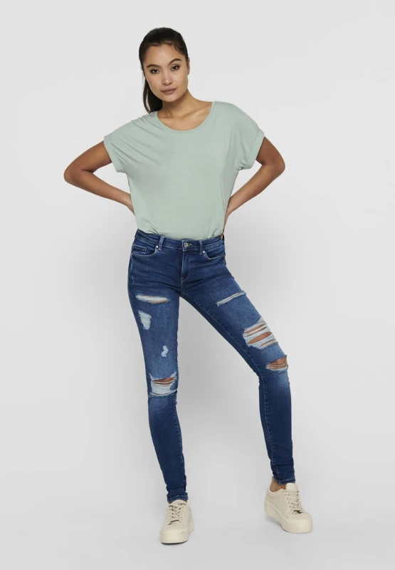 f6a43d31845486e9bbfd12707573b5c6.jpg