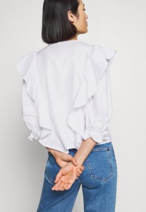 16557298_5.jpg