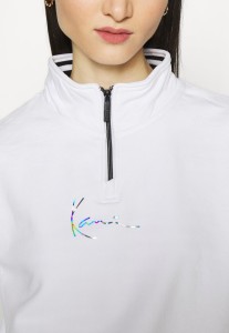 18051176_4.jpg