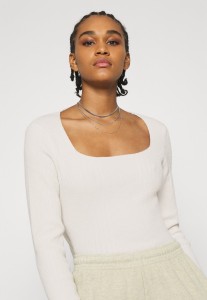 18129945_3.jpg