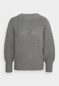 18804339_4.jpg