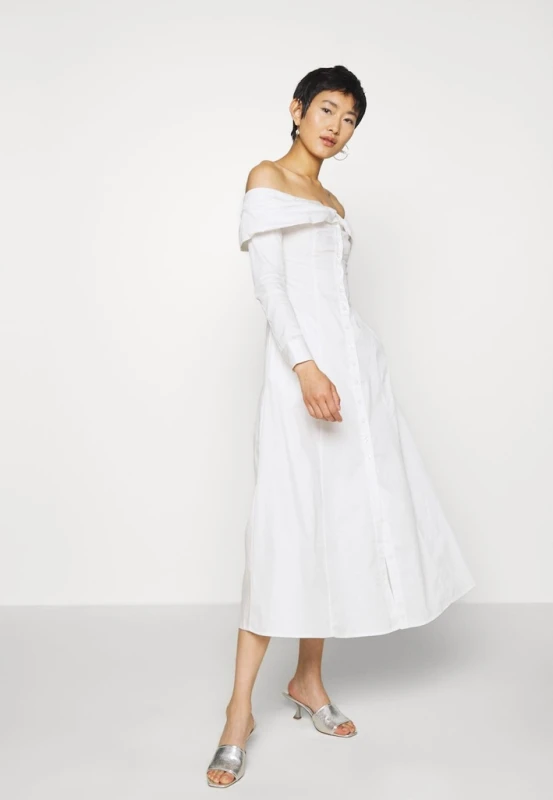 b664feb315f8547dddafeef043fd814a.jpg