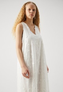 bb51291a035ba89f658ed995af5f4c65.jpg