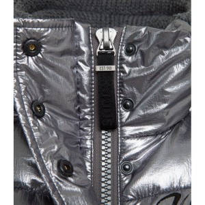 21079226_3.jpg