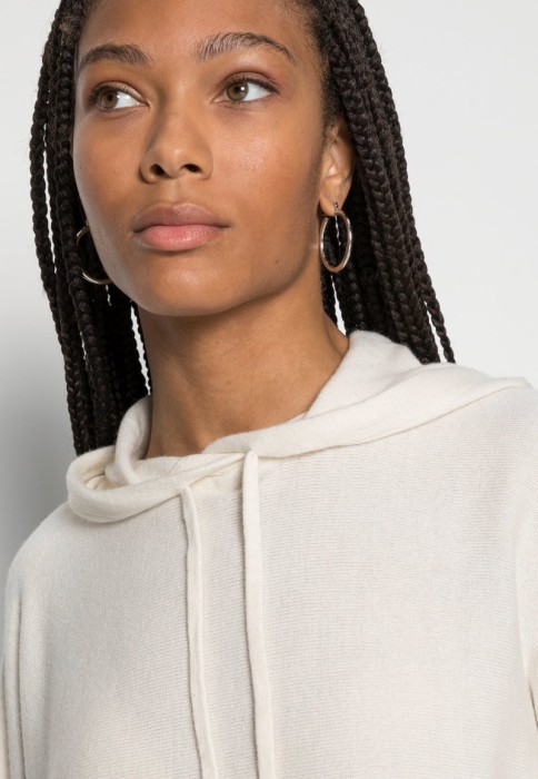 e34d518dc2dd9d3a1164d26ad1fdec84.jpg