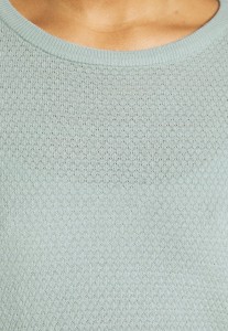 22372206_6.jpg