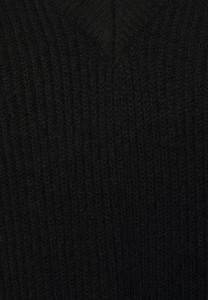 132ae110c9ade0456eeb14f23a898697.jpg
