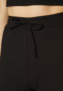 22577654_6.jpg