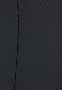 22616528_2.jpg