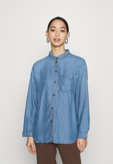 22705110.jpg