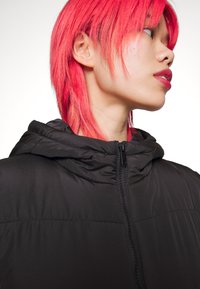 7749c6a9895820a776e0a1e6f9acb697.jpg