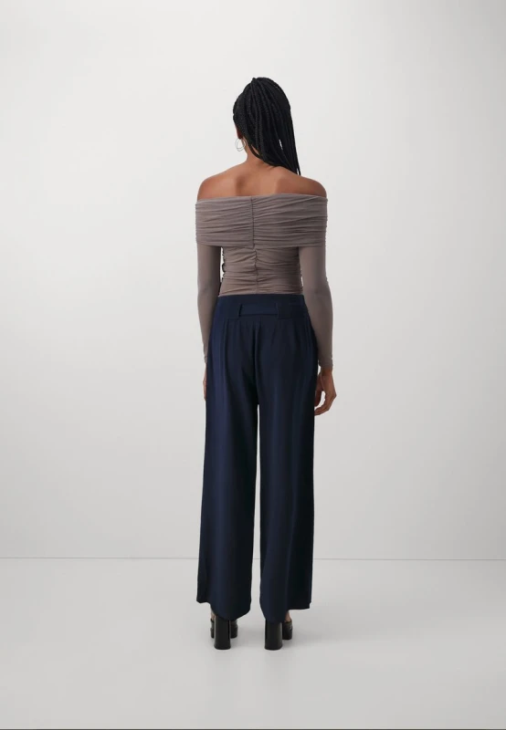 acb303957998b0f25c522b0a0a18a70f.jpg