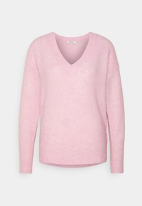 d7e99a37a841f0c55b19f4a189cc51a2.jpg