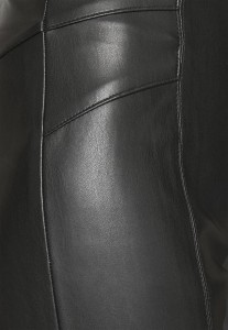 24512484_3.jpg
