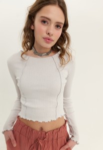 8098ea9ebcdc59ede57cbd903c6ae702.jpg