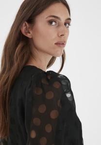 24916356_3.jpg