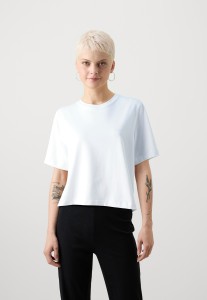 2fe57c3bc8caa898baad6cf6131076b7.jpg