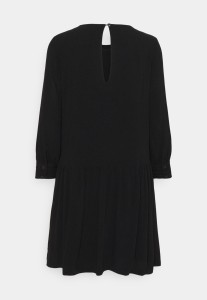25923988_6.jpg