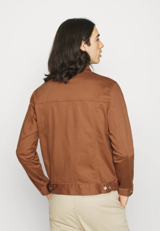 26273693_2.jpg