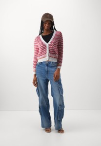60ba81bf9cde956a8af8619a164b3ca9.jpg