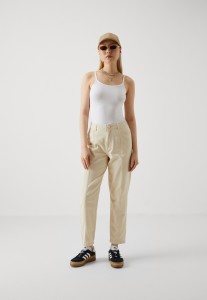 6a7b5d45865f0c5f99e63fe35ca9090c.jpg